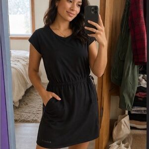 Columbia Women's Black Drawstring Waist Dress